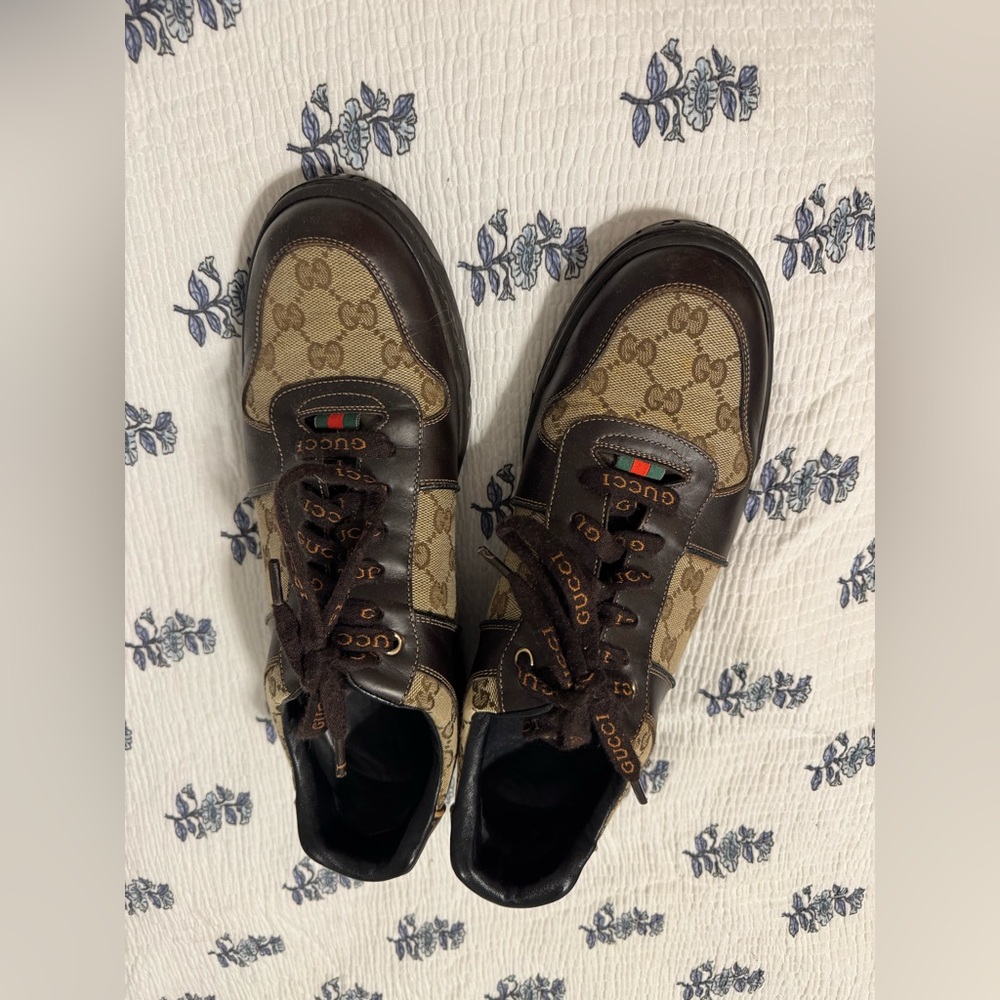Men’s Gucci classic sneakers - Picture 2 of 5